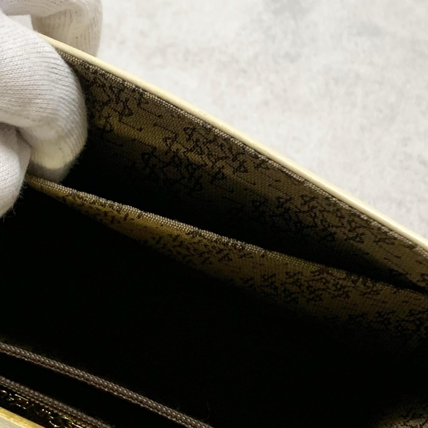 Saint Laurent Bag YSL Cassandra Shoulder Purse Leather BeigeYellow Gold Auth