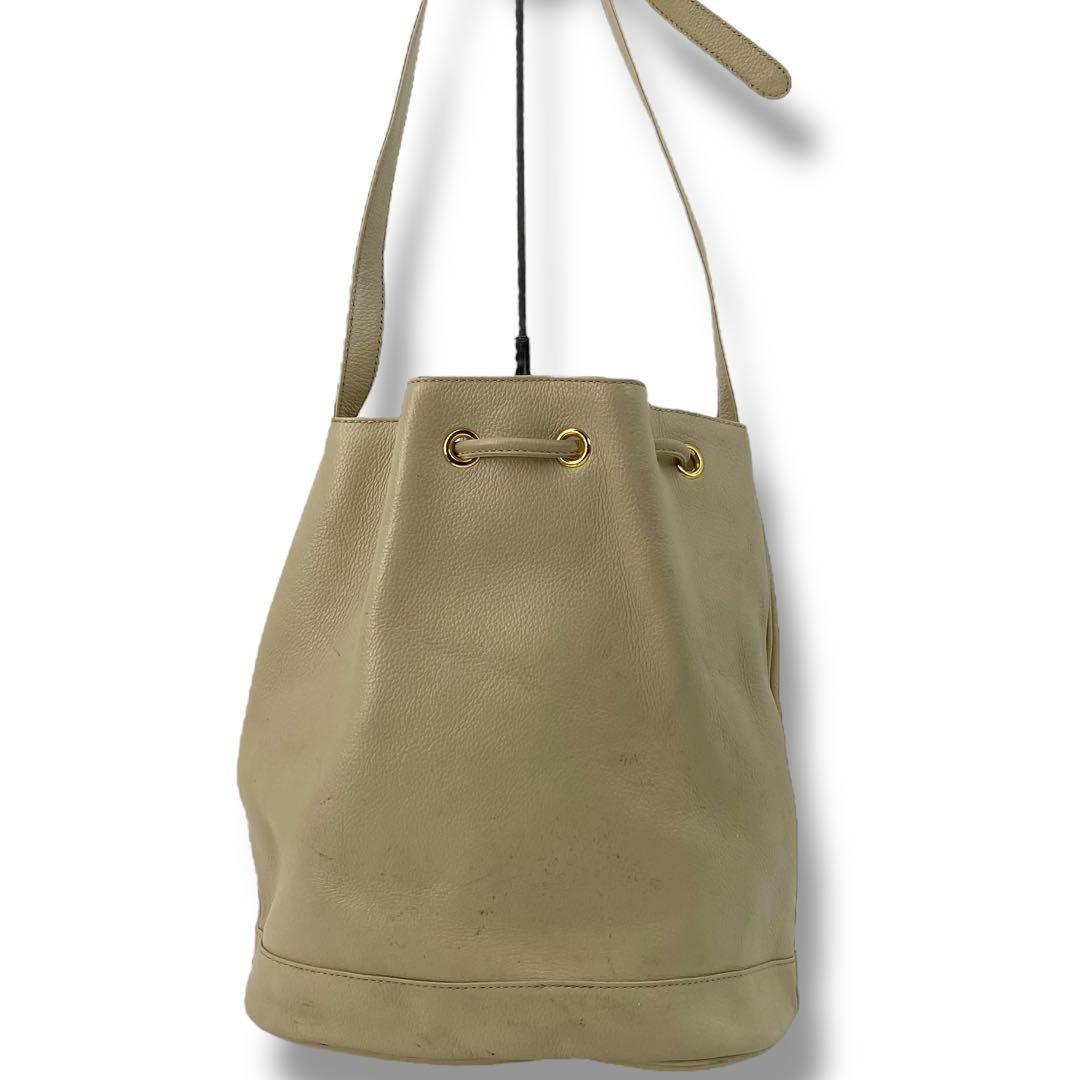 Saint Laurent Hand Shoulder Bag Tote Purse YSL Cassandra Leather Off White Beige