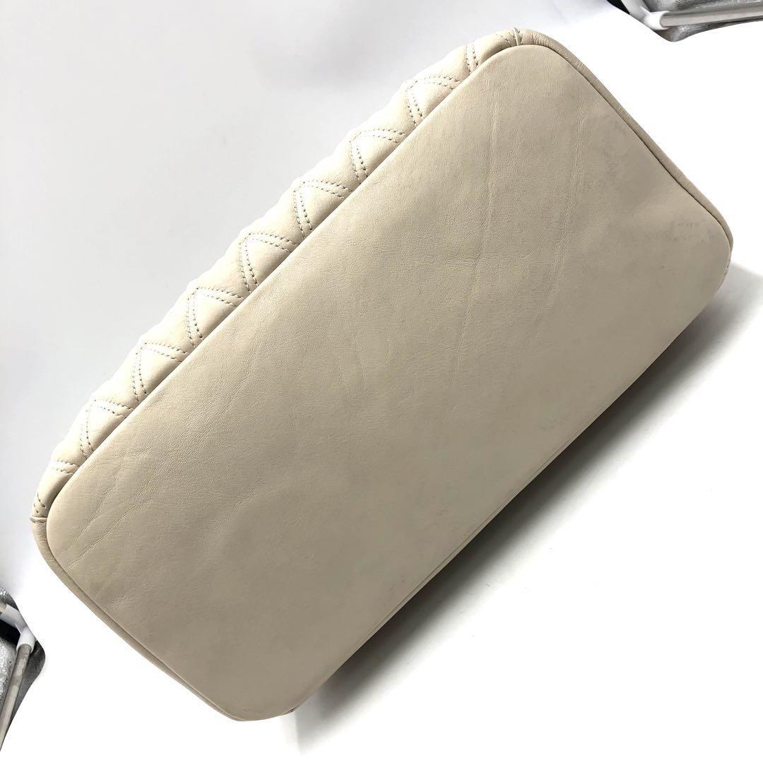 Valentino Hand Bag Tote Purse Chain Leather White Authentic