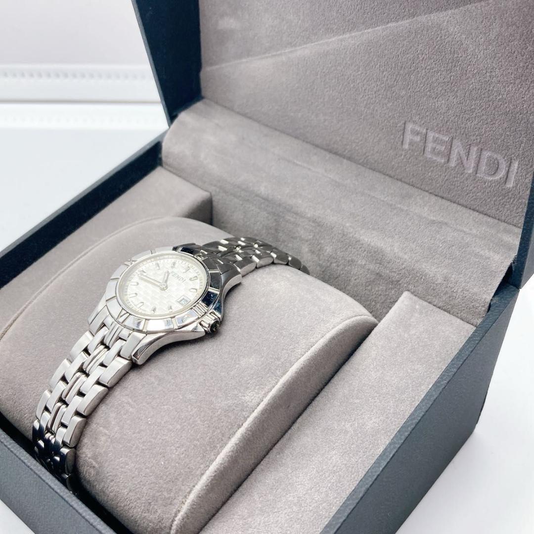 FENDI 2600L Quartz Watch Wristwatch Logo Silver Women's Authentic
