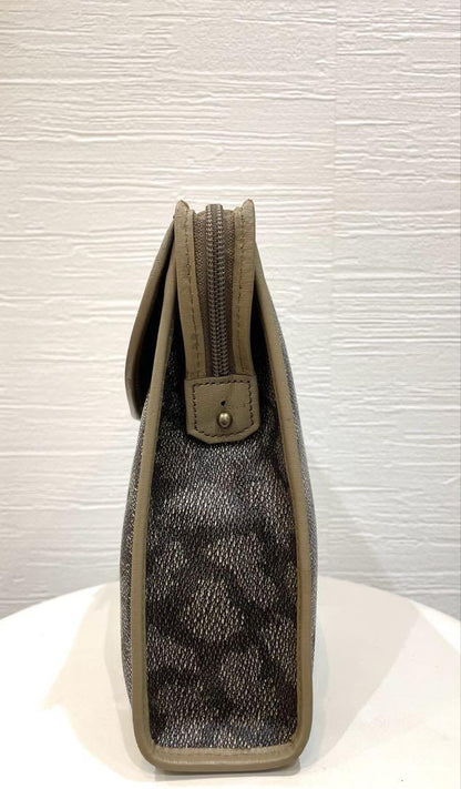 Saint Laurent Clutch Bag Second Bag YSL Cassandra Authentic