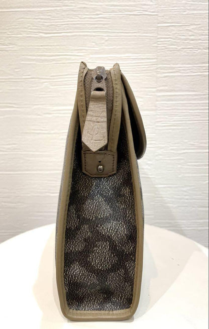 Saint Laurent Clutch Bag Second Bag YSL Cassandra Authentic