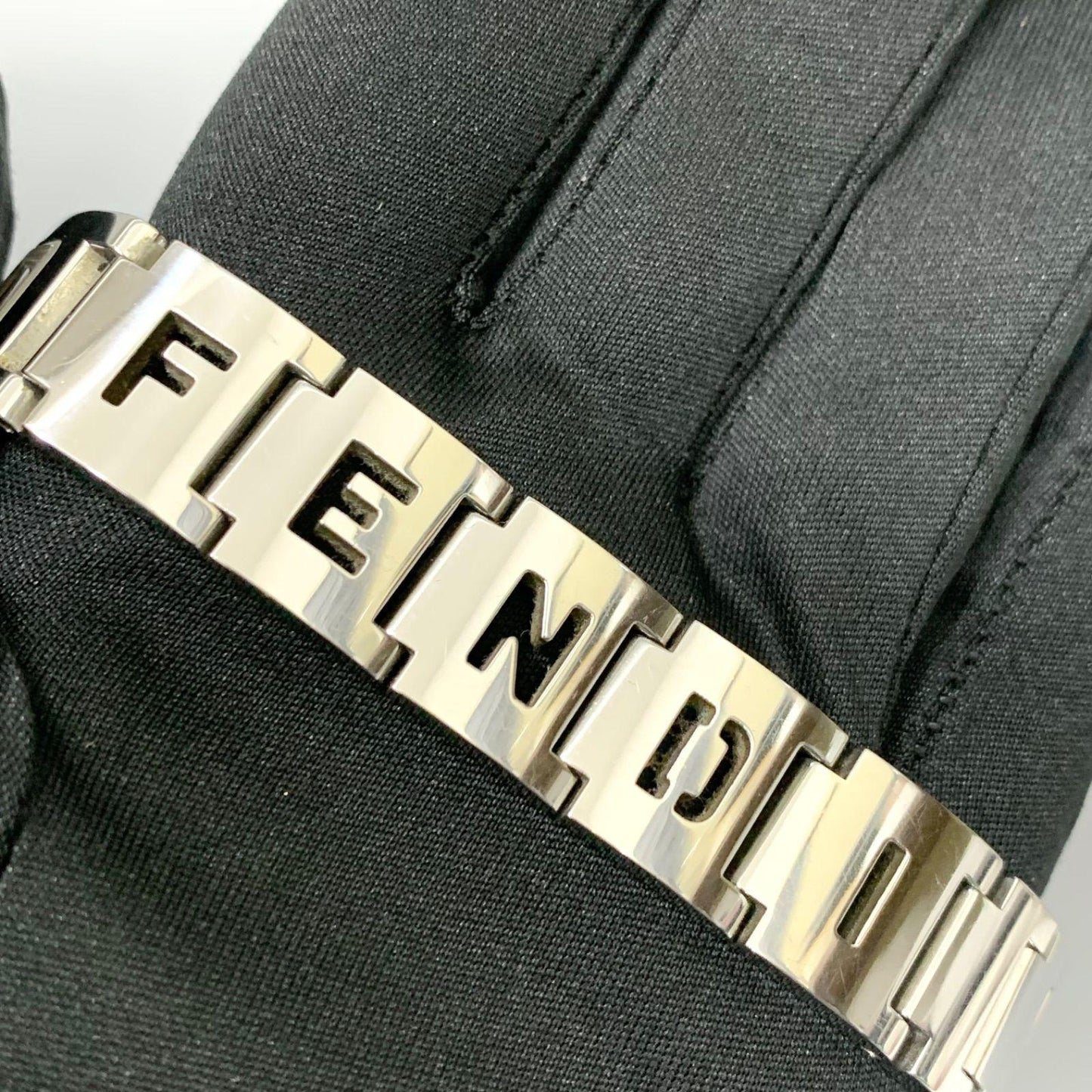 FENDI 3150L Quartz Watch Wristwatch Logo Pink Gold Women's Authentic