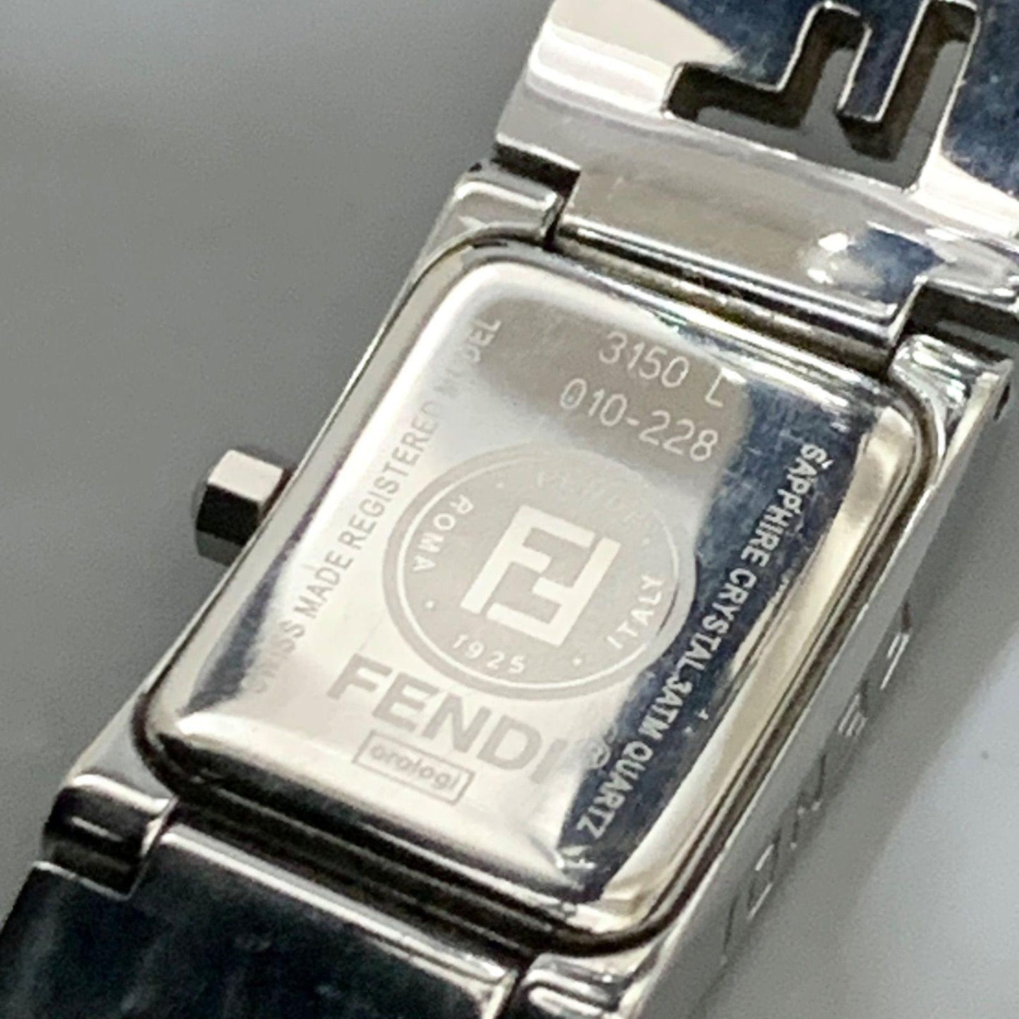 FENDI 3150L Quartz Watch Wristwatch Logo Pink Gold Women's Authentic