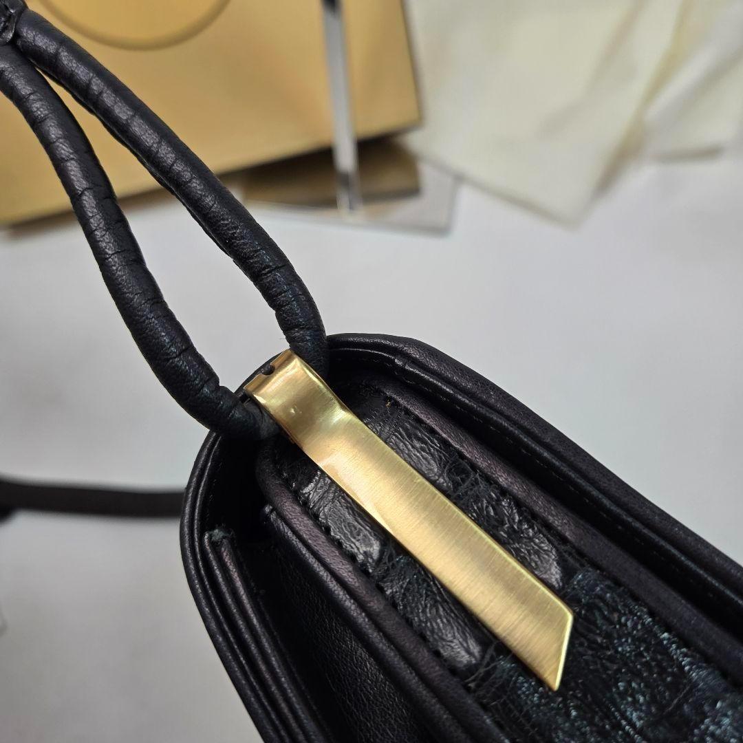 Chloe Shoulder Bag Purse Leather Black Authentic