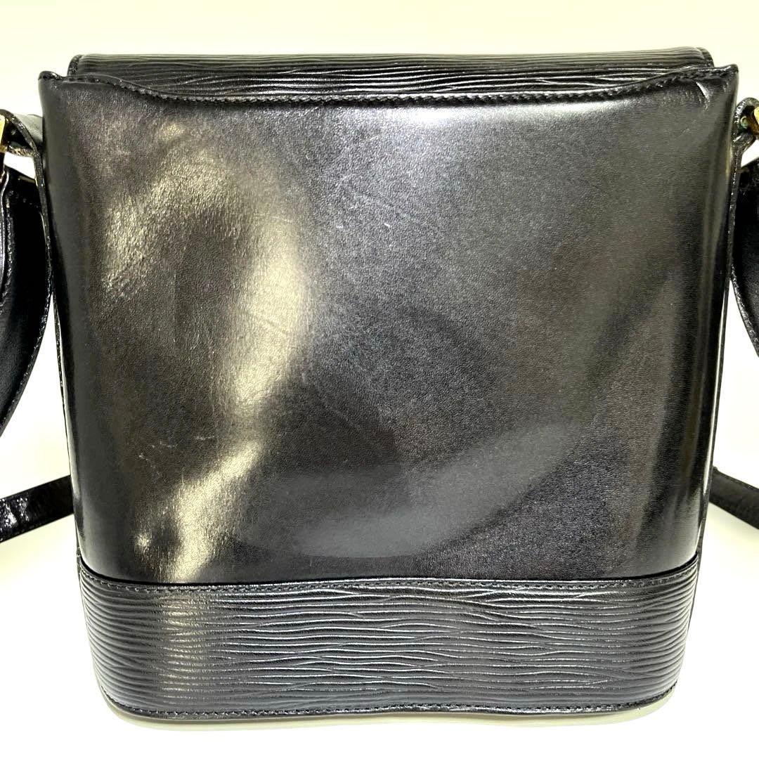 Valentino Garavani Shoulder Bag Purse Leather Black Authentic