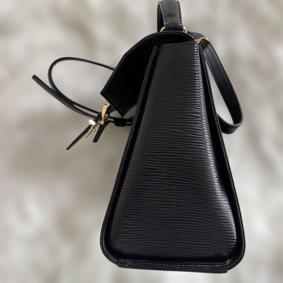 Valentino Garavani Hand Shoulder Bag Tote Purse Leather Black Authentic