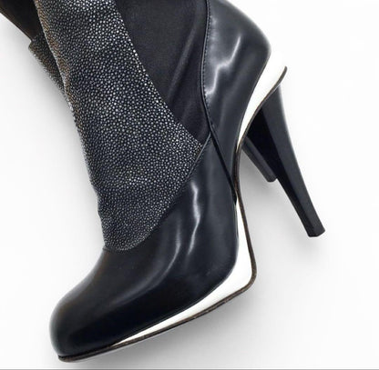 FENDI Short Boots Shoes EU 35.5 US 5.5 Leather Authentic