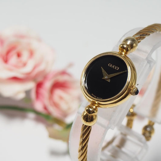 GUCCI 2700L Quartz Watch Wristwatch Gold Black Women's Authentic