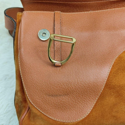 GUCCI Shoulder Bag Purse Suede Leather Authentic