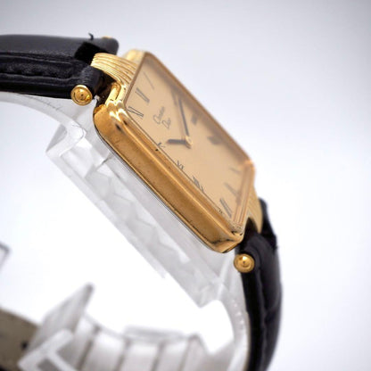 Christian Dior Quartz Watch Wristwatch Logo Gold Black Women's Authentic