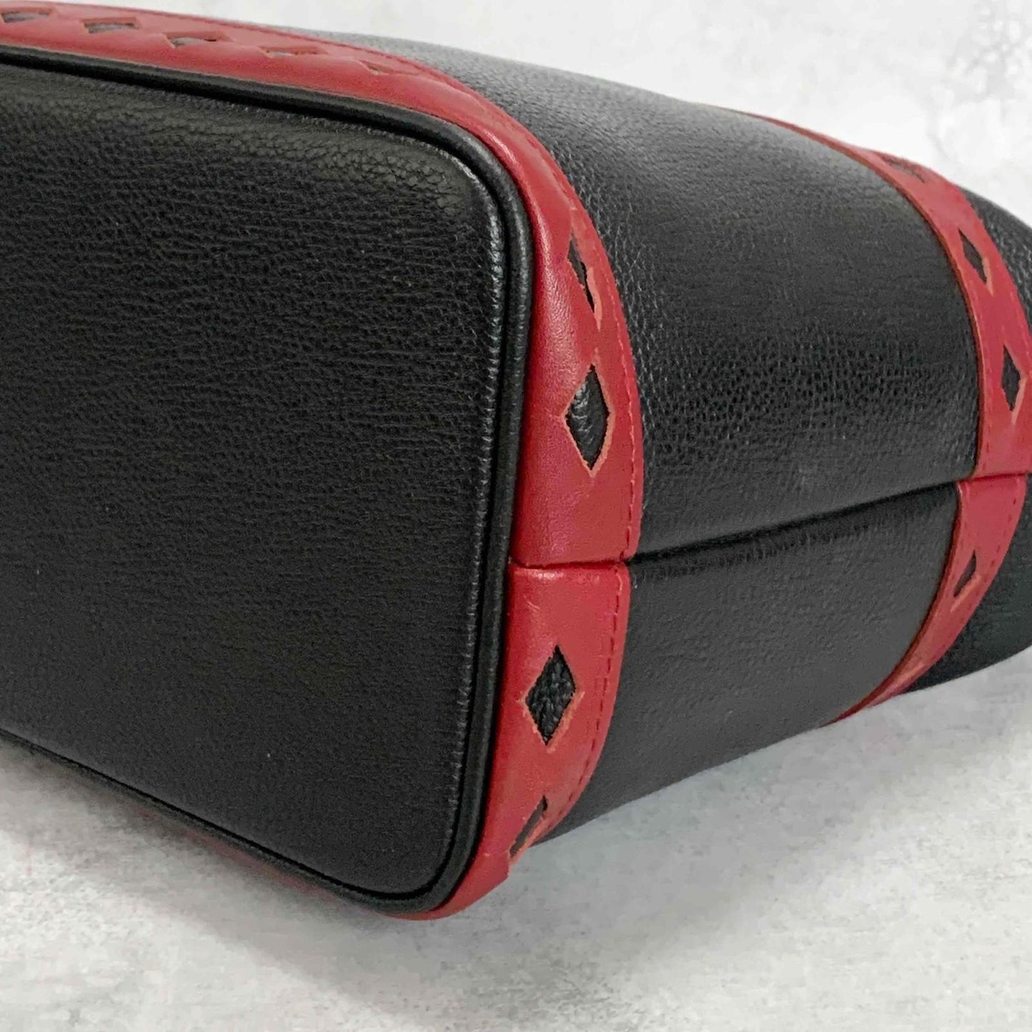 Saint Laurent Vanity Bag Logo YSL Black Red Authentic Leather Vintage