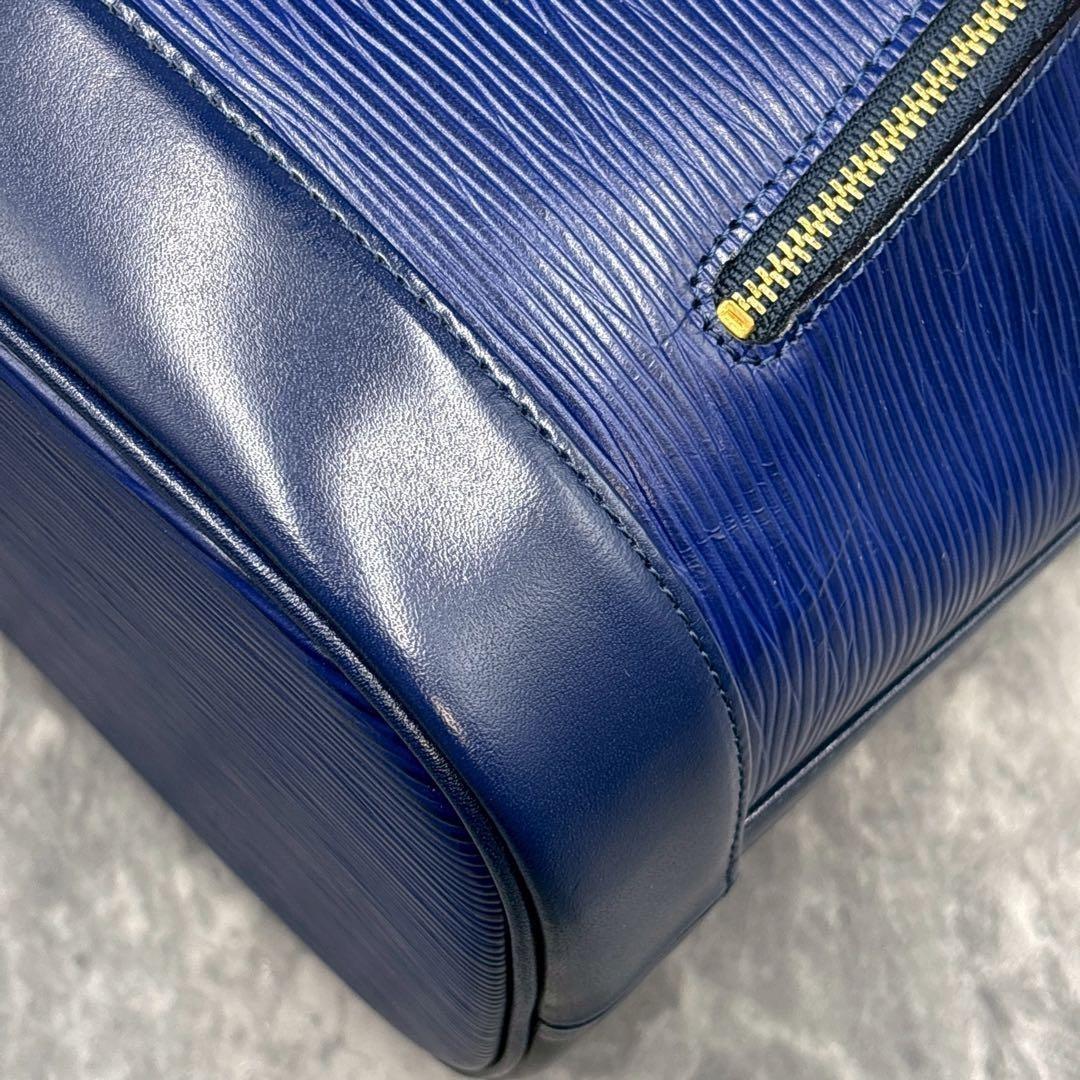 Valentino Garavani Shoulder Bag Purse Logo Blue Authentic