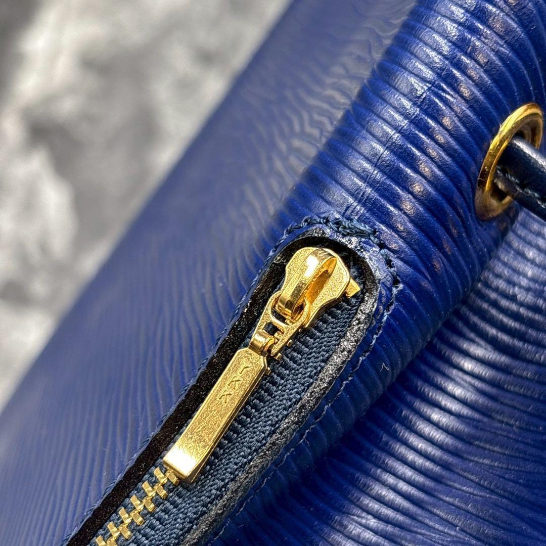 Valentino Garavani Shoulder Bag Purse Logo Blue Authentic