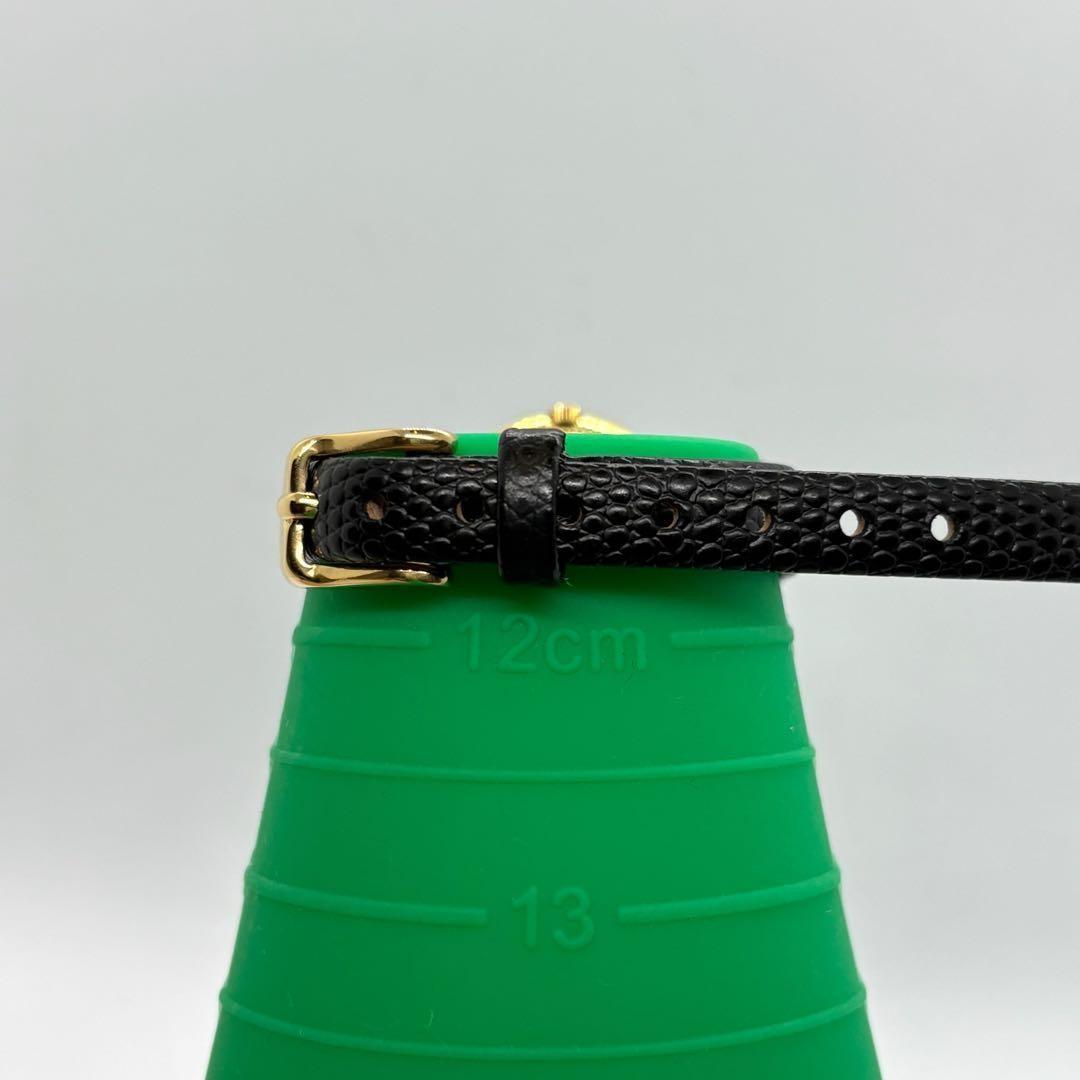 GUCCI 5300L Quartz Watch Wristwatch Gold Black Women's Authentic