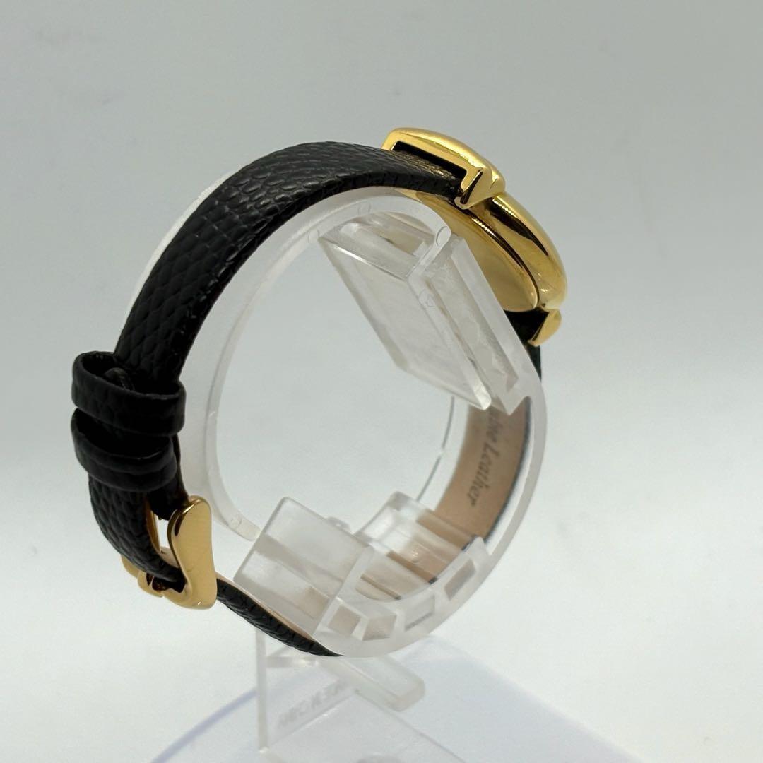 GUCCI 5300L Quartz Watch Wristwatch Gold Black Women's Authentic