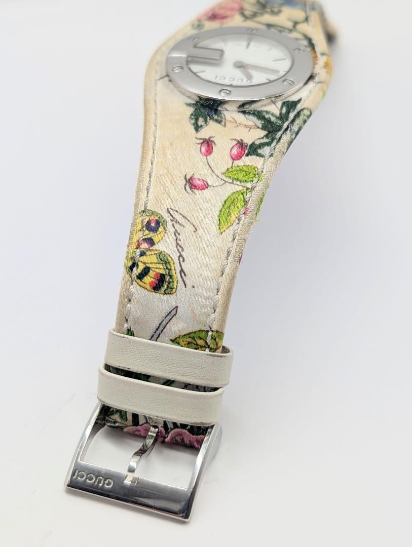 GUCCI 104 Quartz Watch Wristwatch White Silver Floral pattern Women's Authentic