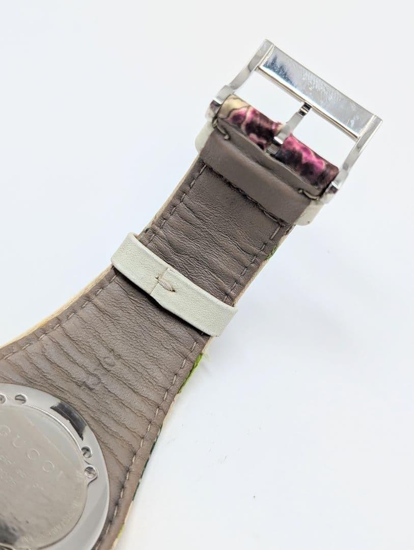 GUCCI 104 Quartz Watch Wristwatch White Silver Floral pattern Women's Authentic