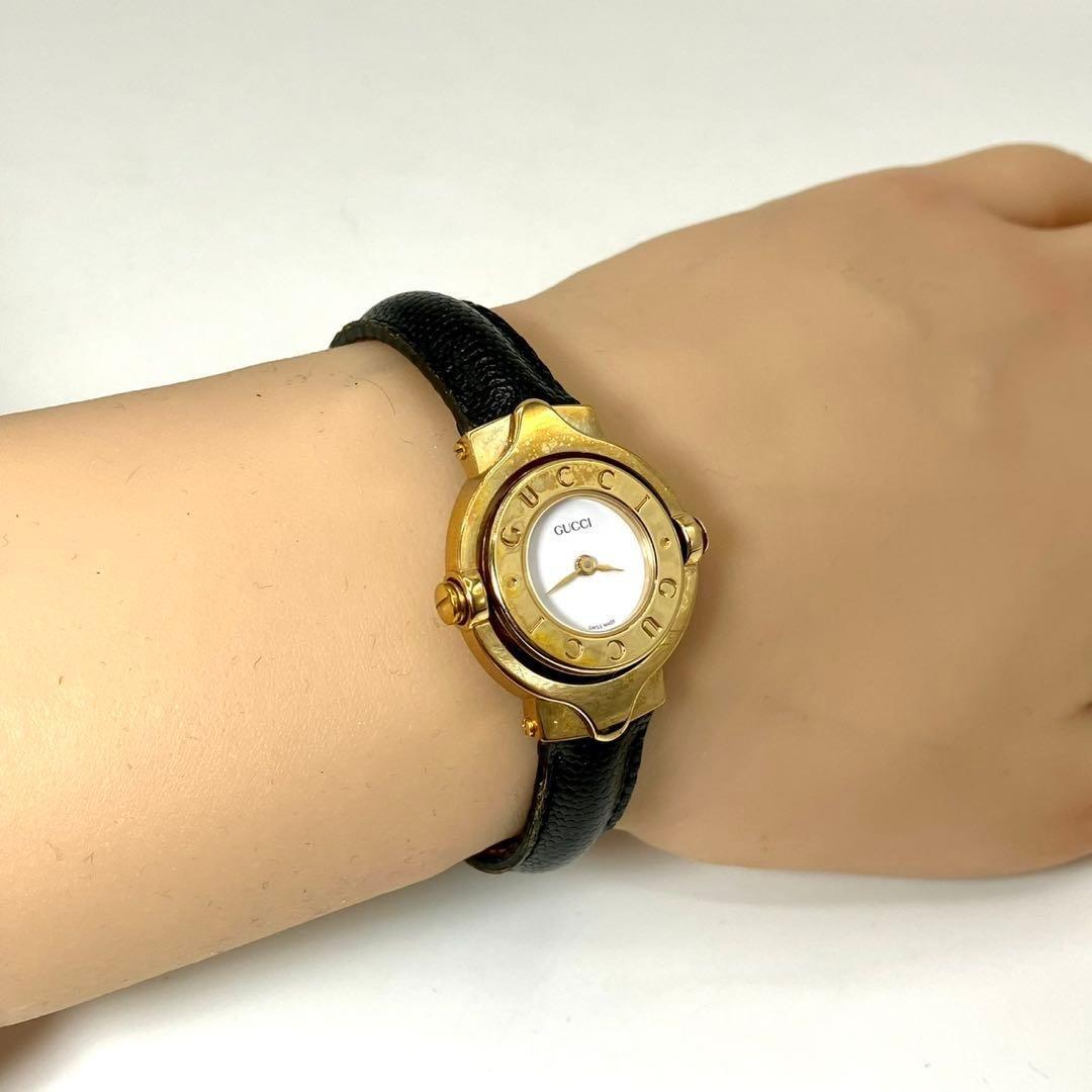 GUCCI 6600L Quartz Watch Wristwatch Gold White Women's Authentic