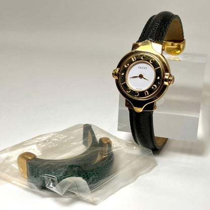 GUCCI 6600L Quartz Watch Wristwatch Gold White Women's Authentic