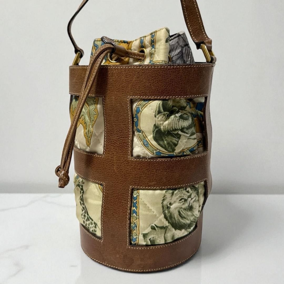 Salvatore Ferragamo Shoulder Bag Purse Leather Brown Off White Authentic