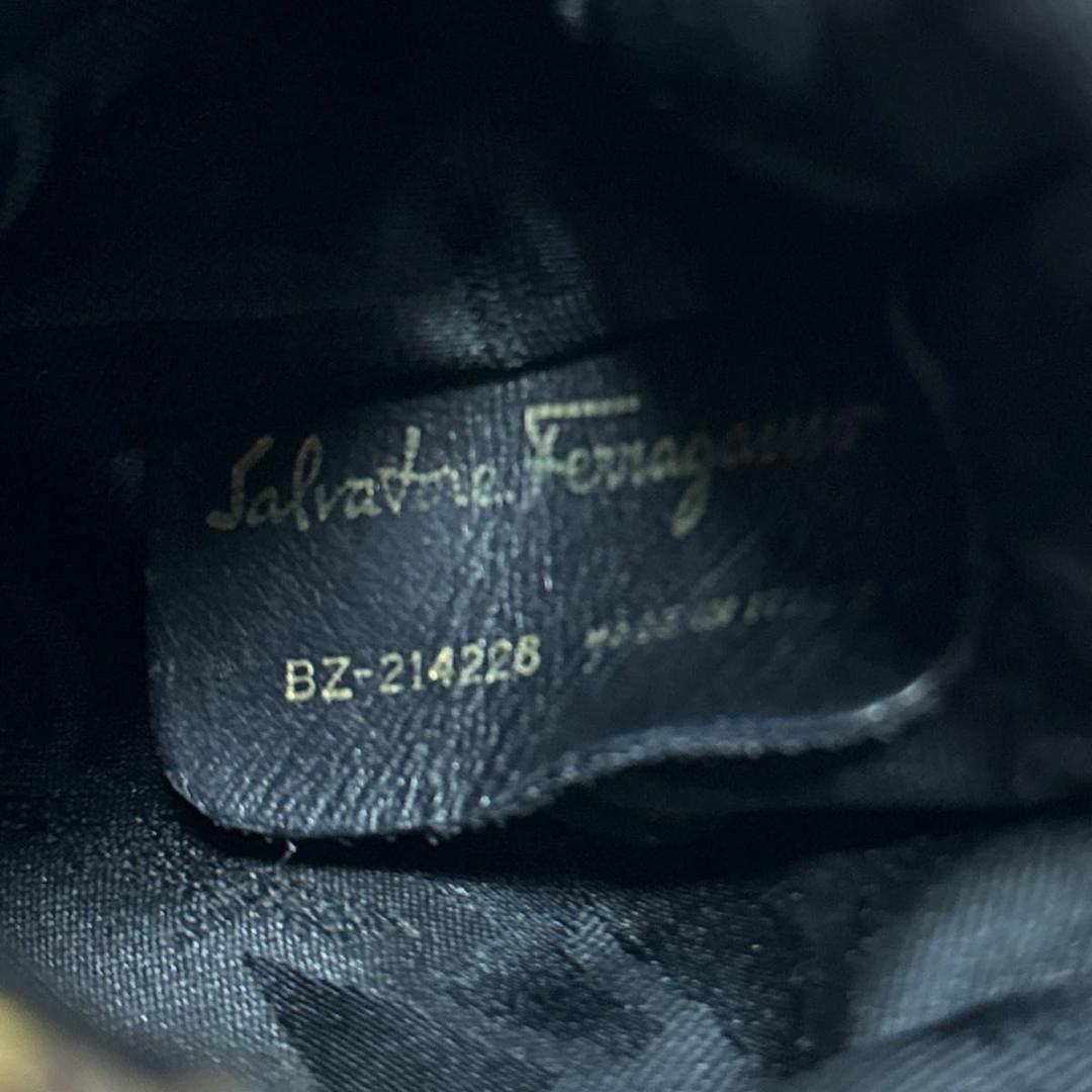 Salvatore Ferragamo Shoulder Bag Purse Leather Brown Off White Authentic