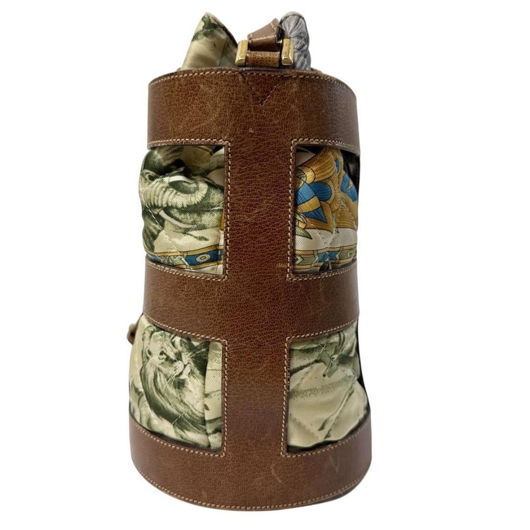 Salvatore Ferragamo Shoulder Bag Purse Leather Brown Off White Authentic