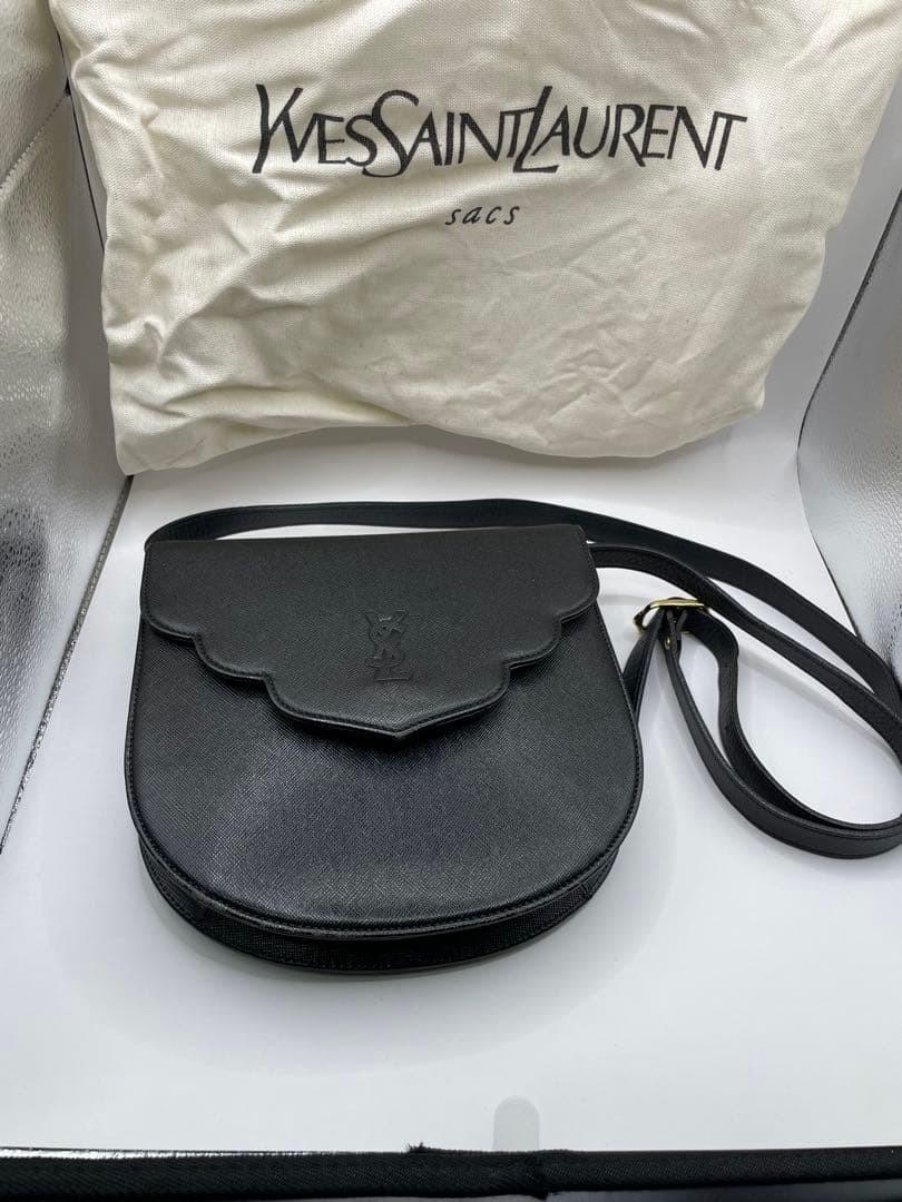 Saint Laurent Shoulder Bag Purse YSL Cassandra Black Authentic