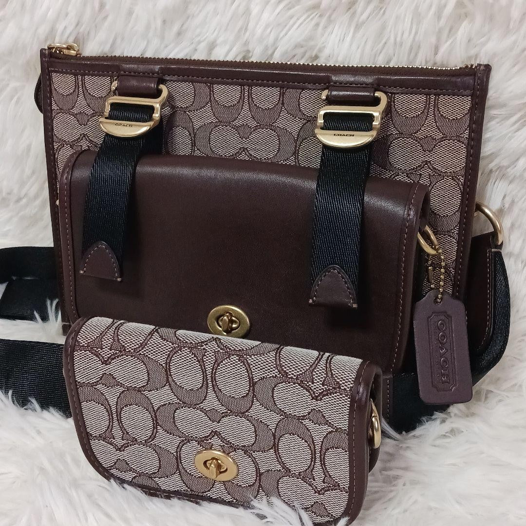 COACH Shoulder Bag Purse Turn Lock Jacquard Leather Brown Authentic