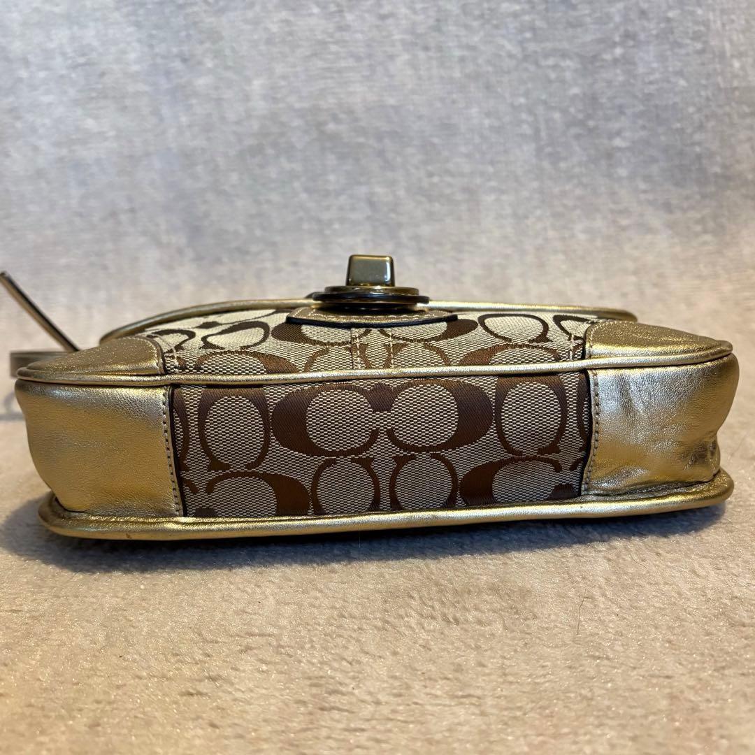 COACH Shoulder Bag Purse Signature Turn Lock Gold Authentic