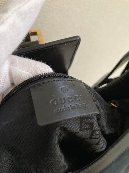 GUCCI One Shoulder Bag Purse Leather Authentic